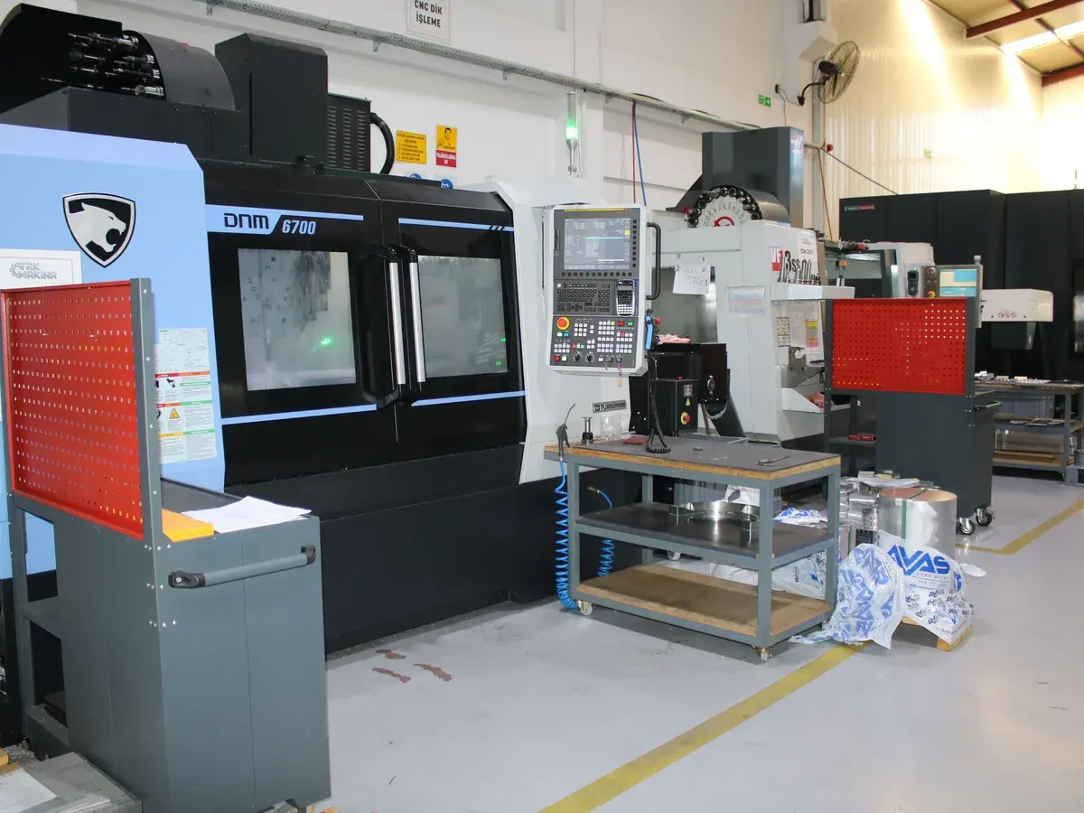 Doosan DNM 6700 and HAAS VF-3 SS machining centres